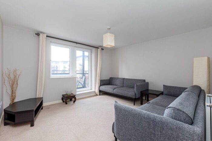 2 Bedroom Flat To Rent In Slateford Gait, Slateford, Edinburgh, EH11