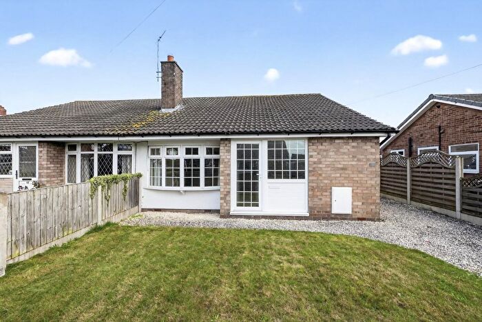 3 Bedroom Semi Detached Bungalow For Sale In Southdown Road, Huntington, York, YO32
