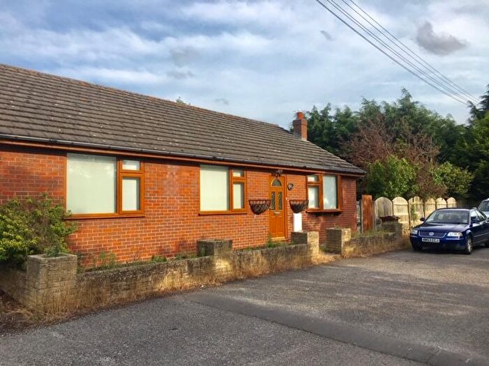 4 Bedroom Bungalow To Rent In Mossside, Formby, Merseyside, L37