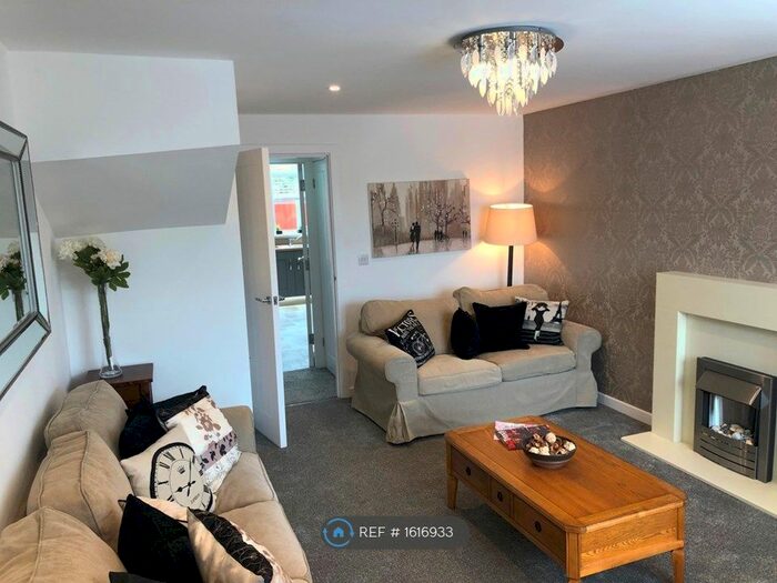 4 Bedroom Semi-Detached House To Rent In Flass Lane, Barrow-In-Furness, LA13