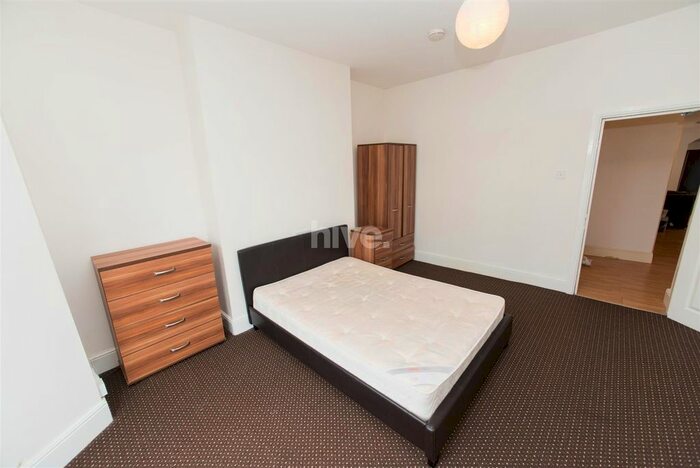 2 Bedroom Flat To Rent In Cheltenham Terrace, Heaton, Newcastle Upon Tyne, NE6