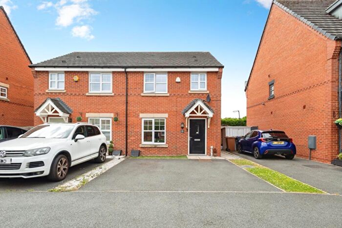 3 Bedroom Semi Detached House For Sale In Woodhouses Avenue, Audenshaw, Manchester, Greater Manchester, M34