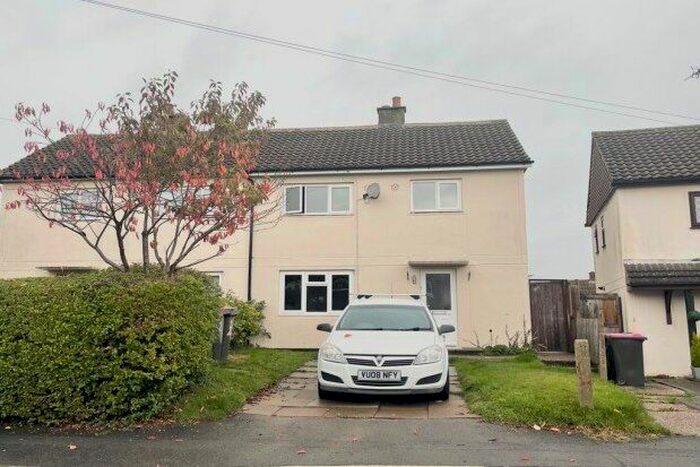 3 Bedroom Property To Rent In Queens Way, Tamworth, B78