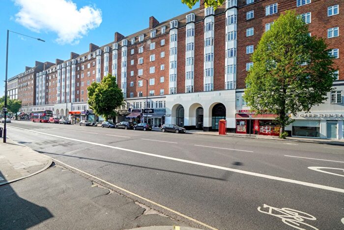 5 Bedroom Flat For Sale In Latymer Court, Hammersmith Road, Hammersmith, W6