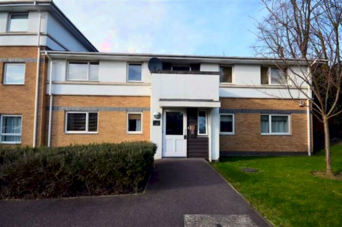 2 Bedroom Flat To Rent In Firmans Court, Walthamstow, London, E17