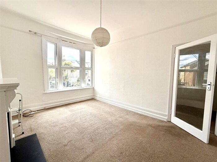 2 Bedroom Apartment To Rent In Kings Road, Kingston Upon Thames, Surrey, KT2
