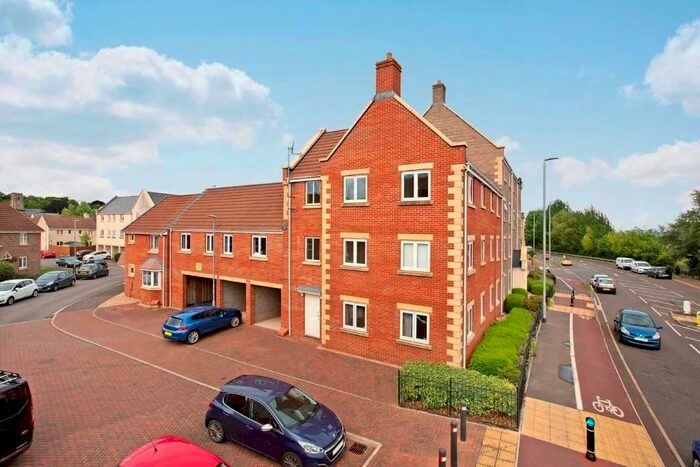 2 Bedroom Flat To Rent In Mill House Road, Norton Fitzwarren, Taunton, TA2