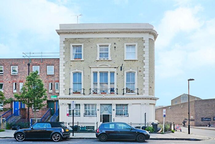 1 Bedroom Flat For Sale In Roman Way, Barnsbury, London, N7