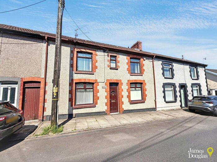 3 Bedroom Terraced House For Sale In Llantrisant Road, Graig, Pontypridd, CF37