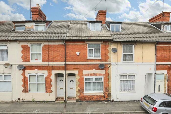 3 Bedroom Terraced House To Rent In Havelock Street, Kettering, NN16