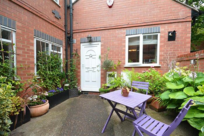 1 Bedroom Apartment To Rent In Chestnut Grove, Mapperley, NG3