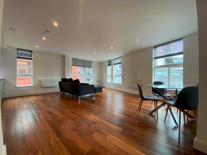 2 Bedroom Flat To Rent In Alumni Court, Cotton St, Ancoats, M4
