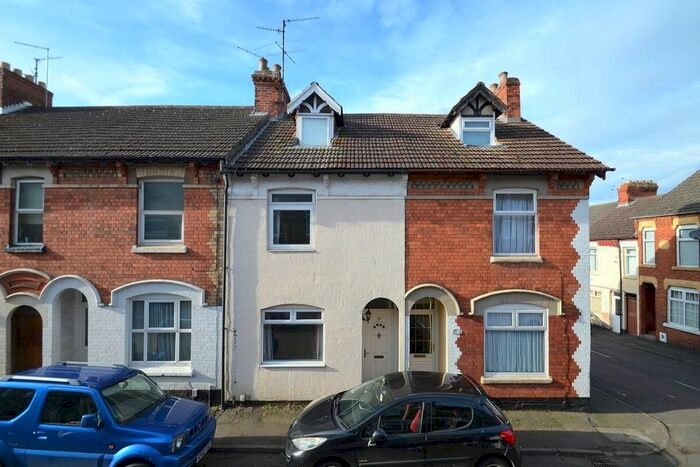 3 Bedroom Terraced House To Rent In Leicester Street, Kettering, NN16