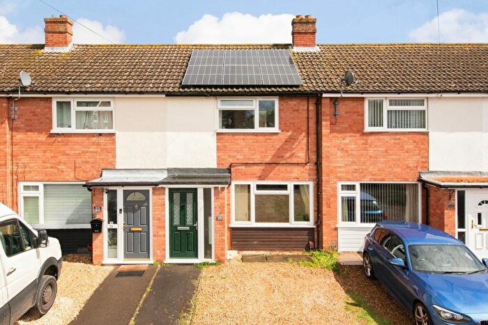 2 Bedroom Terraced House To Rent In Parsons Mead, Abingdon, OX14