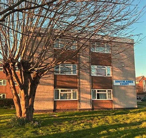 1 Bedroom Property For Sale In Southlands Court, St Giles Close, Shoreham, BN43