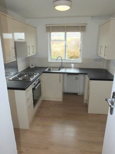 2 Bedroom Semi-Detached House To Rent In Queens Road, Lewes, BN7