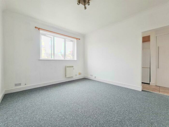 1 Bedroom Flat To Rent In Upper Lewes Road, Brighton, BN2