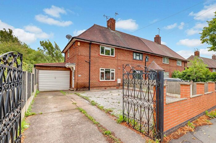2 Bedroom End Of Terrace House For Sale In Sneinton Dale, Nottingham, NG3