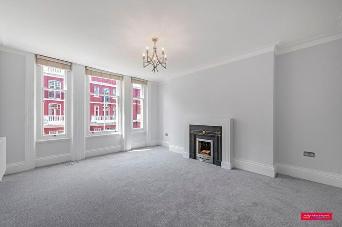 2 Bedroom Flat To Rent In Transept Street, London, NW1