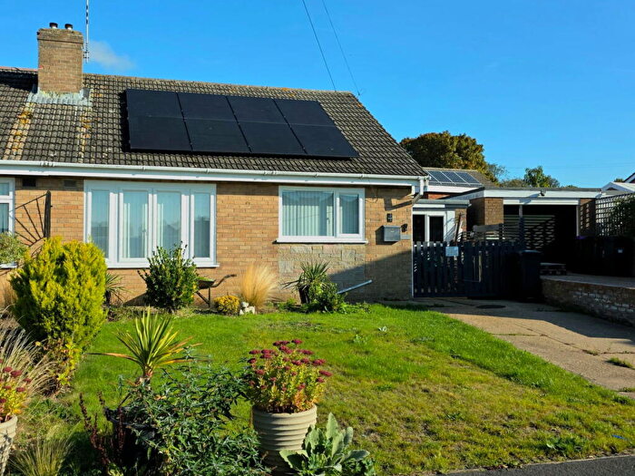 2 Bedroom Semi-Detached Bungalow For Sale In St. Peters Close, Burgh Le Marsh, Skegness, Lincolnshire, PE24
