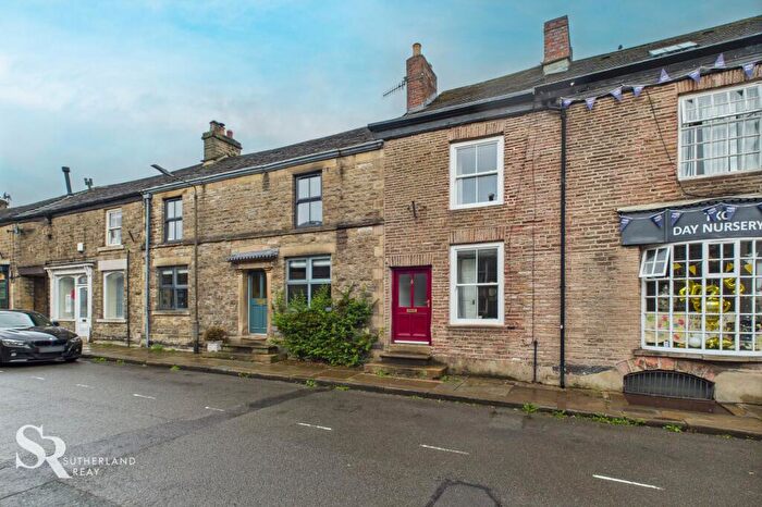 2 Bedroom Terraced House For Sale In Market Place, Chapel-En-Le-Frith, SK23