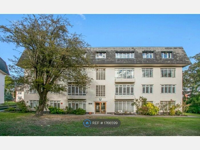 2 Bedroom Flat To Rent In Lingfield House, London, SE26