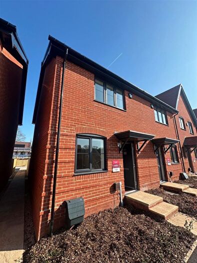 2 Bedroom End Terrace House To Rent In Beaulieu Road, Whiteley, SO30