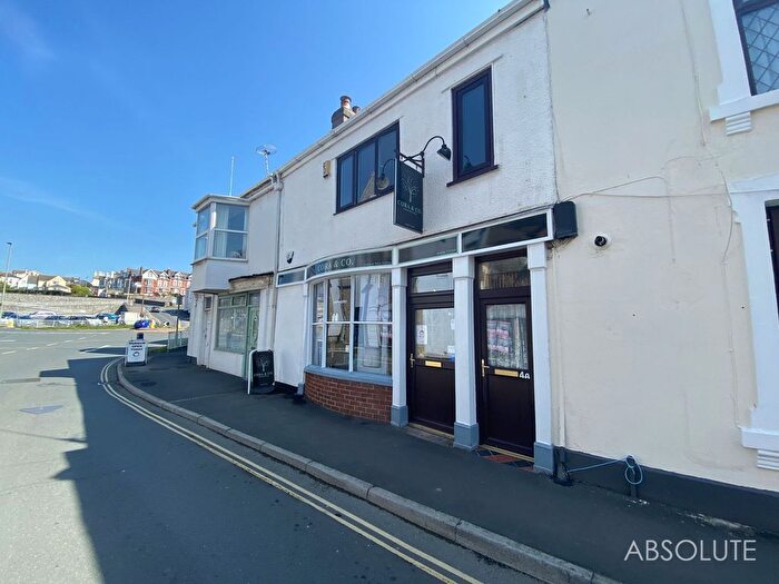 3 Bedroom Flat To Rent In Hollands Road, Teignmouth, TQ14