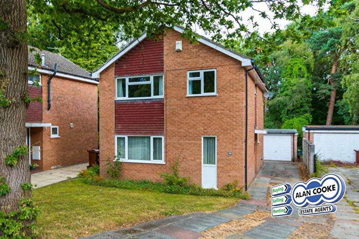 4 Bedroom Detached House For Sale In St. Andrews Croft, Alwoodley, Leeds, LS17
