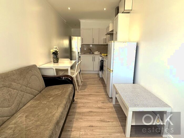 1 Bedroom Flat To Rent In Firs Lane, London, N13