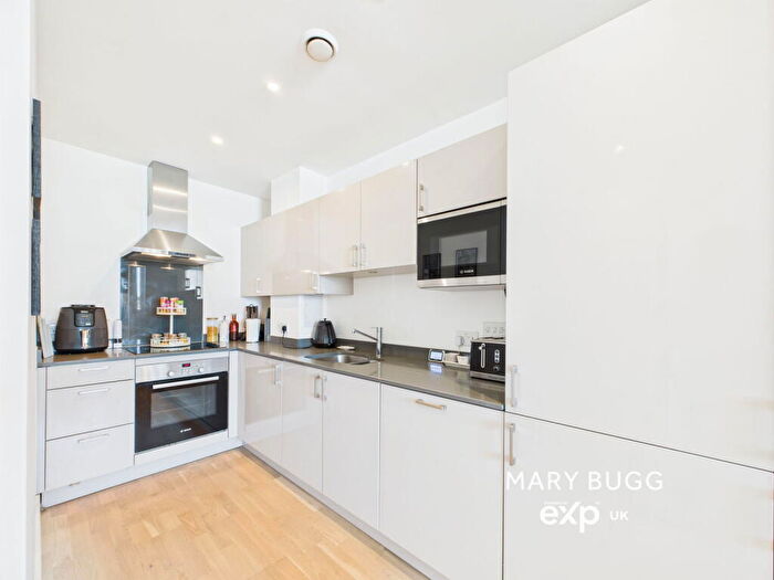 1 Bedroom Apartment For Sale In Burgess Springs, Chelmsford, CM1