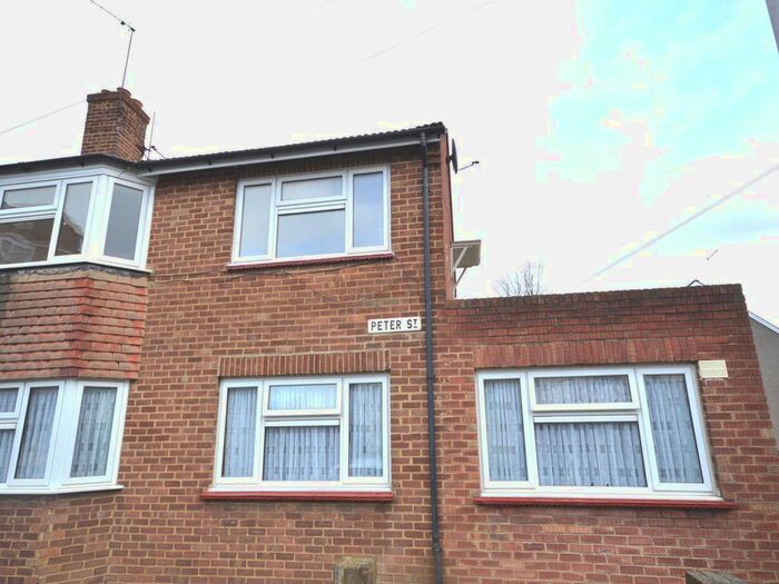 2 Bedroom Flat To Rent In Peter Street, Gravesend, Kent DA12