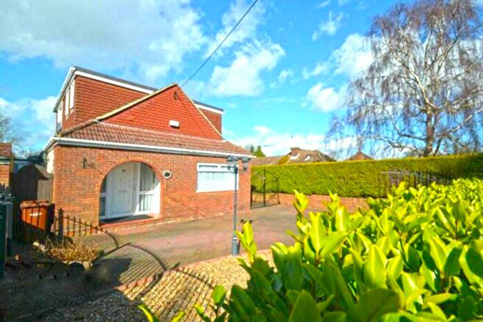 4 Bedroom Detached House For Sale In King George Road, Chatham, ME5