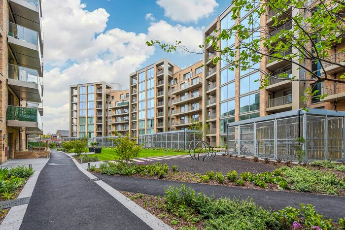 2 Bedroom Flat To Rent In Alwyne Court, Garnet Place, West Drayton, UB7