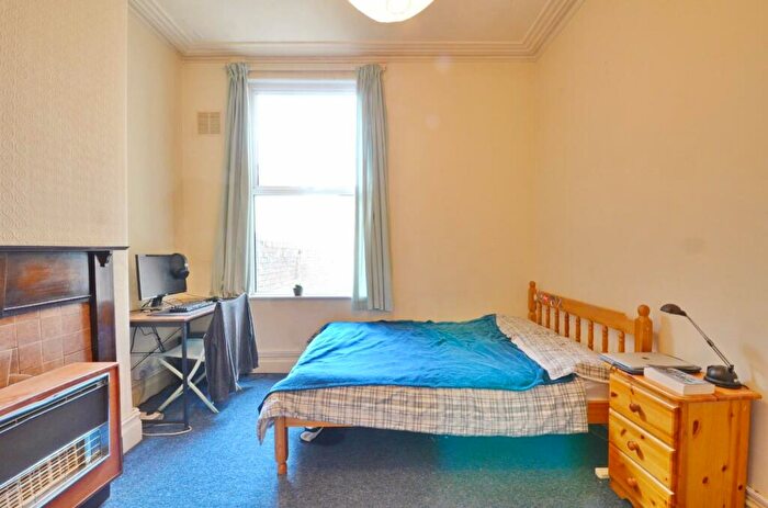 5 Bedroom Terraced House To Rent In Seymour Avenue, Bristol, BS7