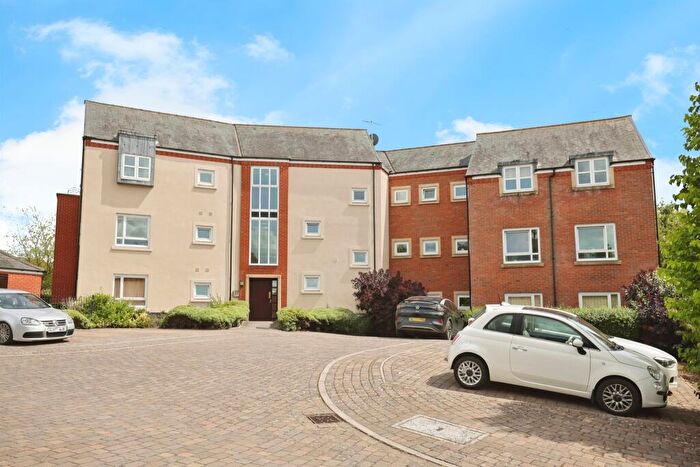 1 Bedroom Flat For Sale In Addison Drive, Stratford-Upon-Avon, CV37