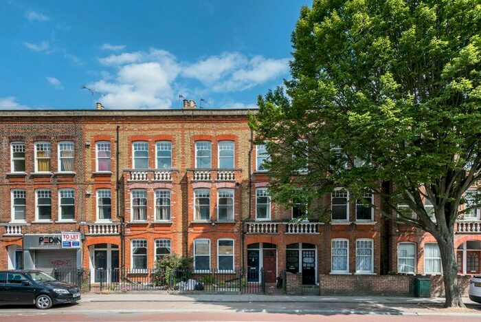 1 Bedroom Flat To Rent In Queenstown Road, London, SW8