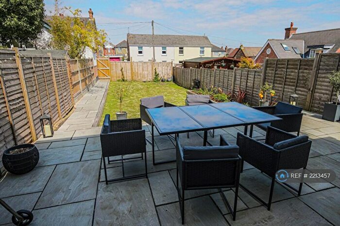 2 Bedroom Detached House To Rent In Buckland Road, Poole, BH12