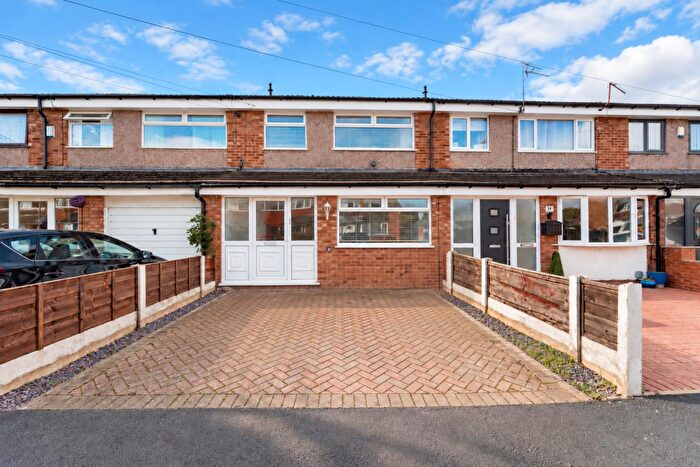 3 Bedroom Terraced House For Sale In Amberwood Drive, Manchester, M23