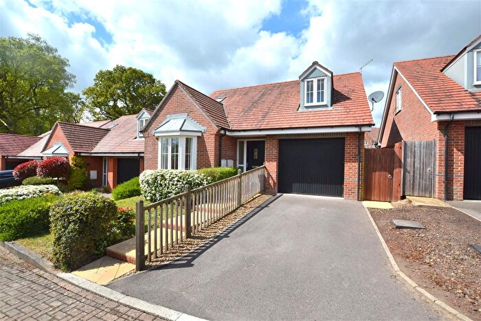 2 Bedroom Detached House For Sale In Vaughan Close, Hartley Wintney, Hook, RG27