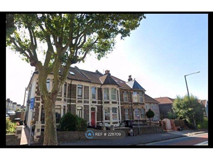 4 Bedroom Maisonette To Rent In Eastville, Bristol, BS5