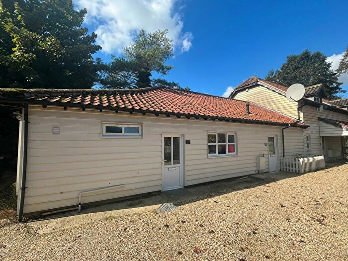 2 Bedroom Flat To Rent In Norwich Road, Watton, IP25