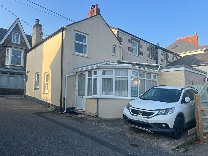 2 Bedroom End Terrace House For Sale In Fore Street, Marazion, TR17