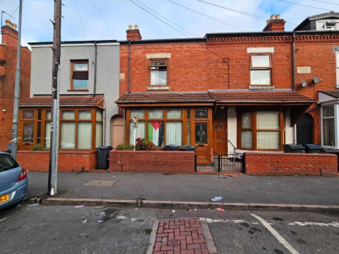 3 Bedroom Terraced House For Sale In Newton Road, Sparkhill, Birmingham, B11