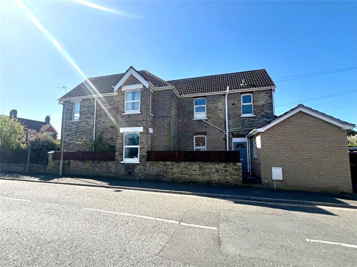 2 Bedroom Apartment To Rent In Wimborne Road, Poole, Dorset, BH15
