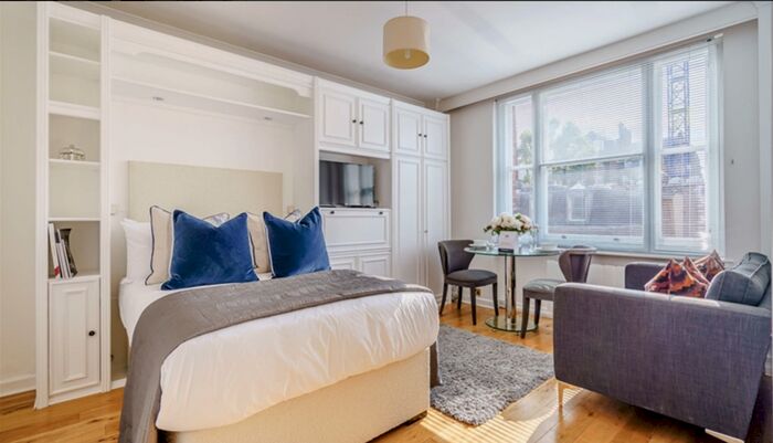 Studio To Rent In Hill Street, London, W1J