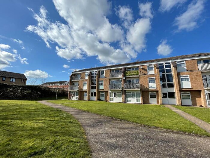 1 Bedroom Flat To Rent In George Lambton Avenue, Newmarket, CB8