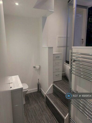 1 Bedroom Flat To Rent In Lucerne, Ilfracombe, EX34