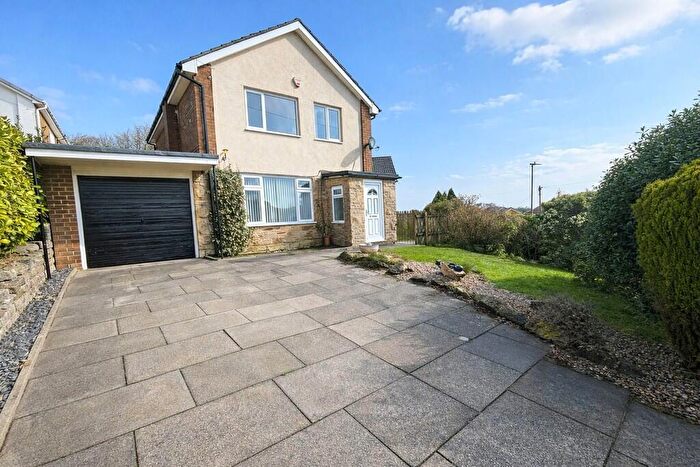 3 Bedroom Detached House For Sale In North Cliffe Grove, Thornton, Bradford, BD13
