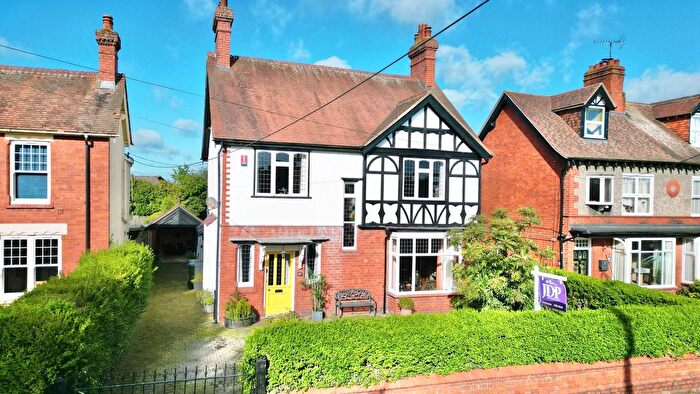 3 Bedroom Detached House For Sale In Alexandra Road, Market Drayton, TF9